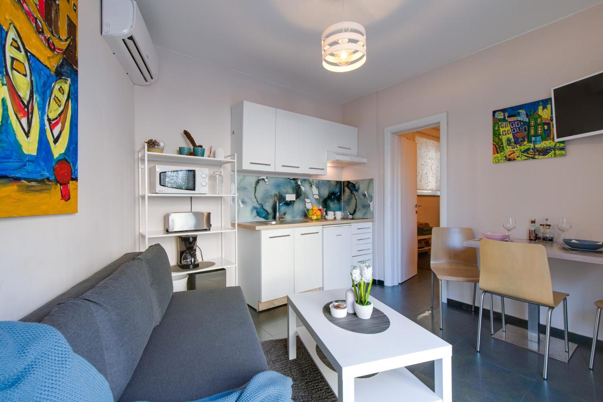 Apartment Lauro Opatija, ground floor, parking, near sea Bagian luar foto
