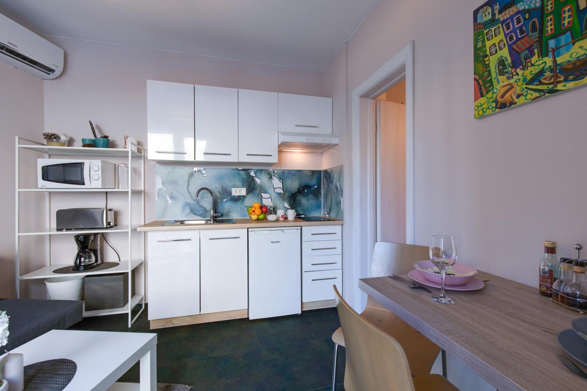 Apartment Lauro Opatija, ground floor, parking, near sea Bagian luar foto